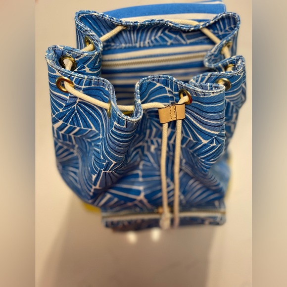 Vineyard Vines Drawstring Backpack - Picture 5 of 11